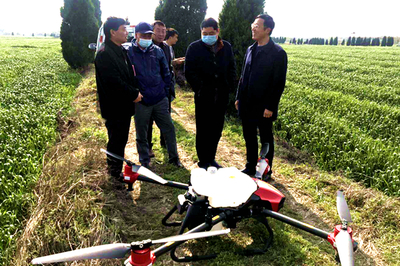 【安徽】無人機(jī)防病蟲,手指尖令田管(圖)